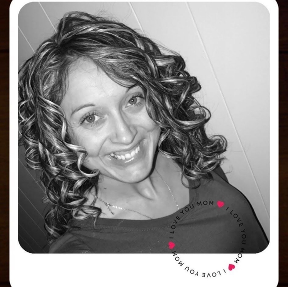 Meet your Posher, Danielle - Picture 5 of 8